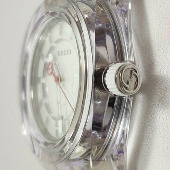 Gucci Sync SWISS Quartz White Dial Rubber Strap Sports Watch - Picture 5 of 12